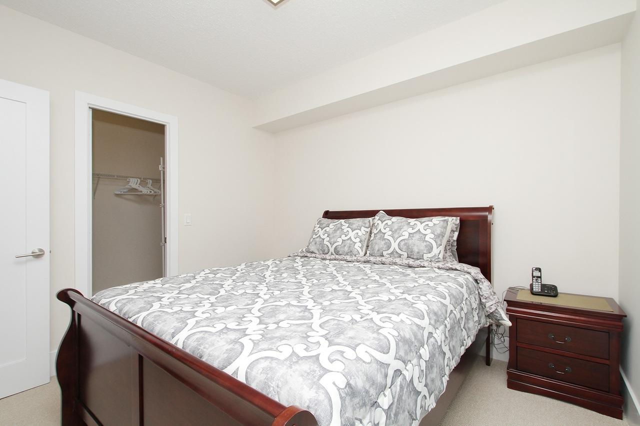 Napa Furnished Suites At Cn Tower & Maple Leaf Square Toronto Eksteriør billede