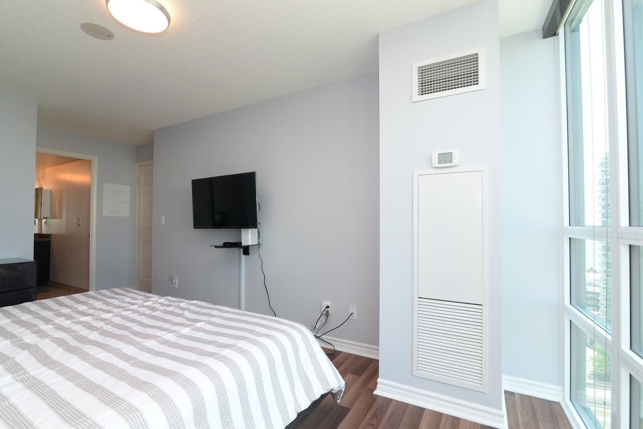 Napa Furnished Suites At Cn Tower & Maple Leaf Square Toronto Eksteriør billede