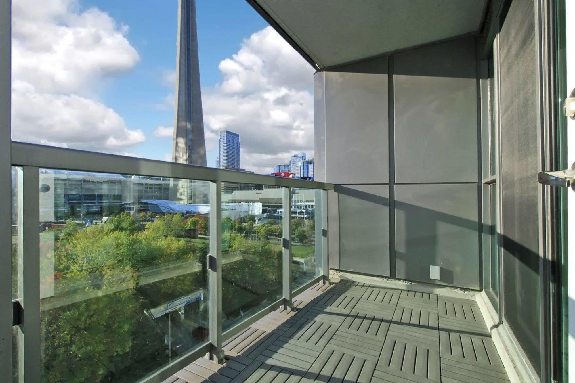 Napa Furnished Suites At Cn Tower & Maple Leaf Square Toronto Eksteriør billede
