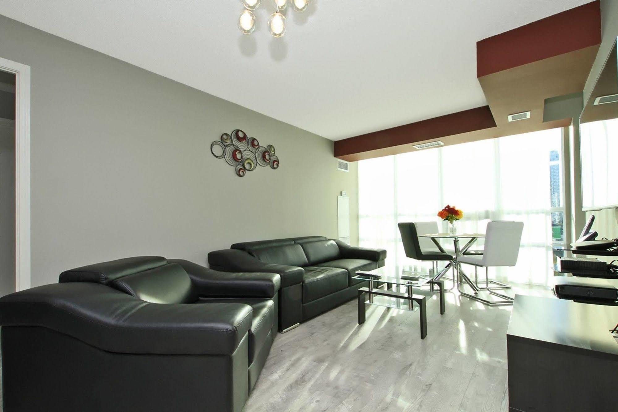 Napa Furnished Suites At Cn Tower & Maple Leaf Square Toronto Eksteriør billede