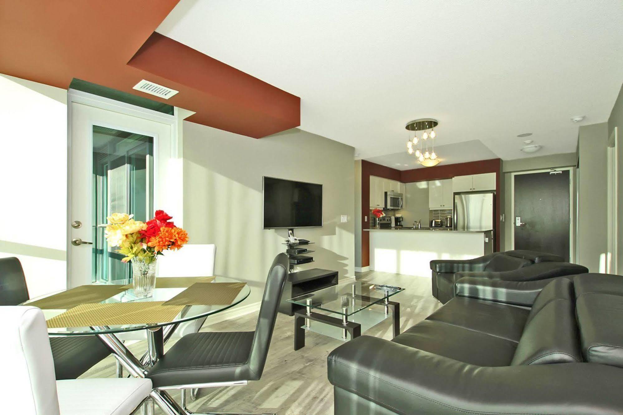 Napa Furnished Suites At Cn Tower & Maple Leaf Square Toronto Eksteriør billede